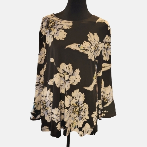 Karl Lagerfeld Tops - Karl Lagerfeld L floral blouse